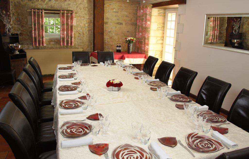 Logis Hotel Le Moulin De Chalons Le Guâ Екстериор снимка